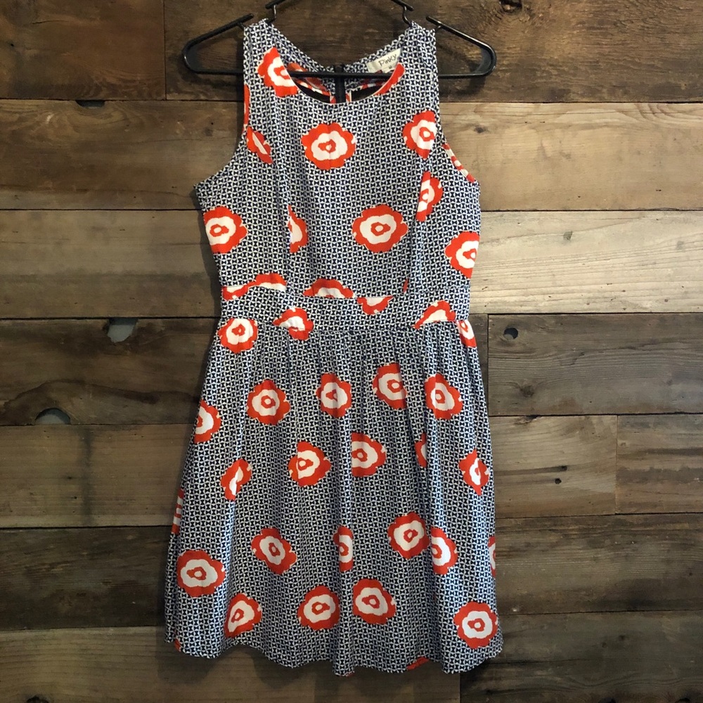 Pinky • patterned dress